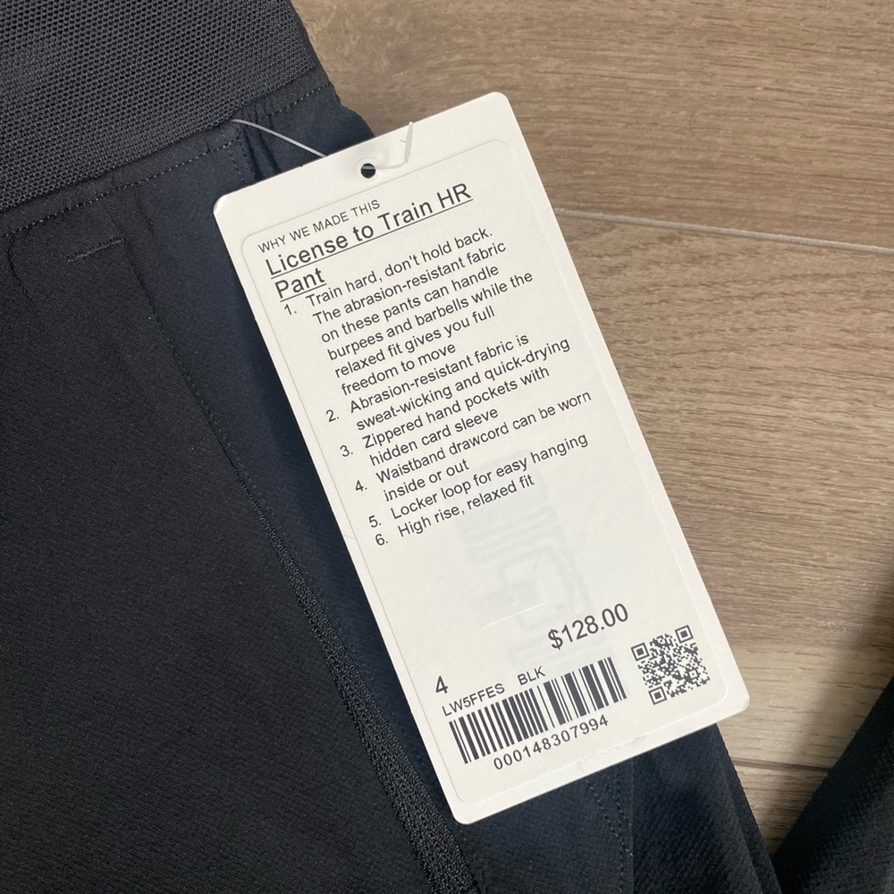 LuLulemon Pant/Jogger - License to Train HR Pant